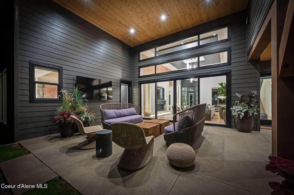 3818 E Winray Drive Hayden ID 83835