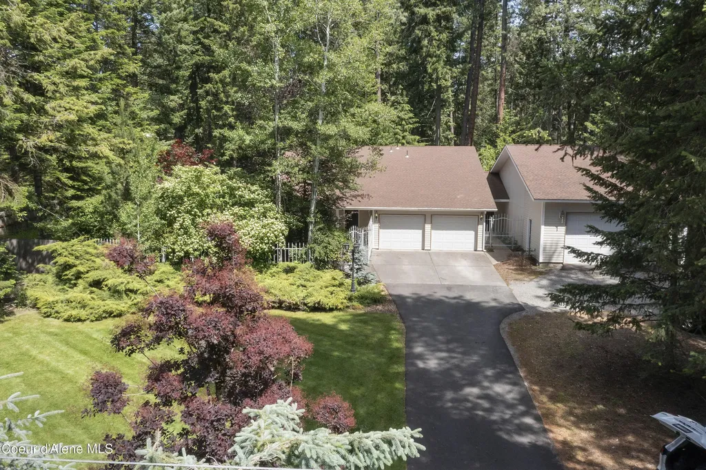 11564 N Saxon Drive Hayden ID 83835