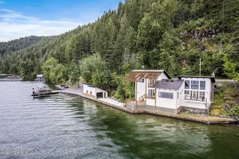 4501 Bottle Bay Road Sagle ID 83860
