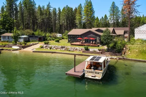 71 N Riviera Sandpoint ID 83864