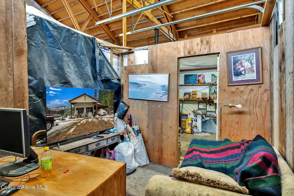 49483 Us-95 Naples ID 83847