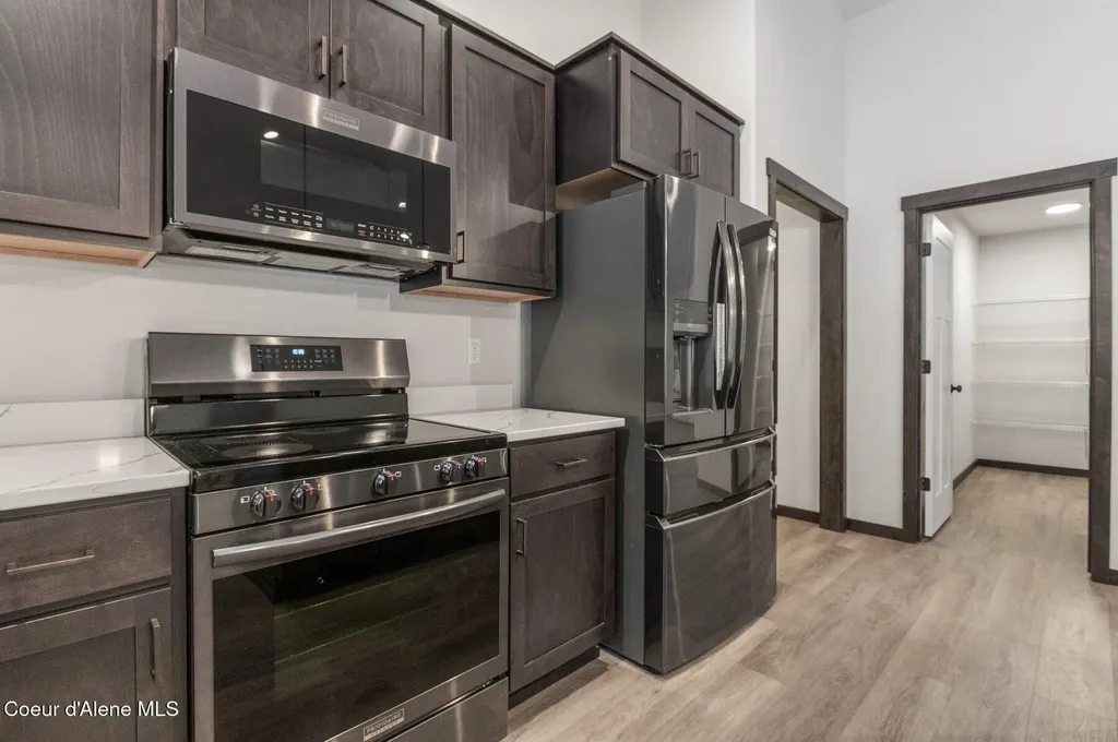 501 Swan Shores Drive Sagle ID 83860