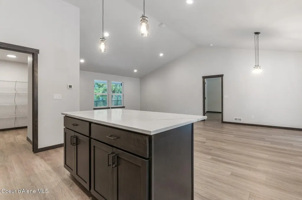501 Swan Shores Drive Sagle ID 83860