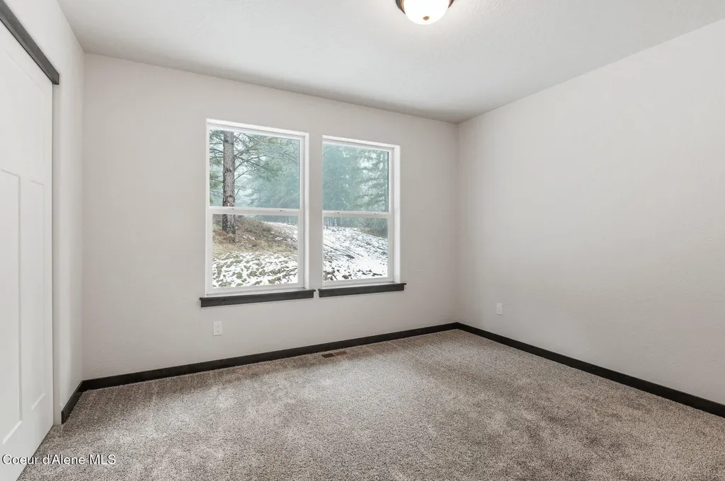 501 Swan Shores Drive Sagle ID 83860