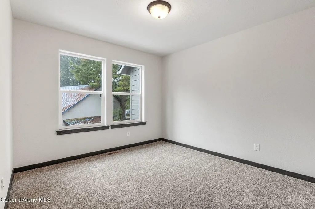 501 Swan Shores Drive Sagle ID 83860