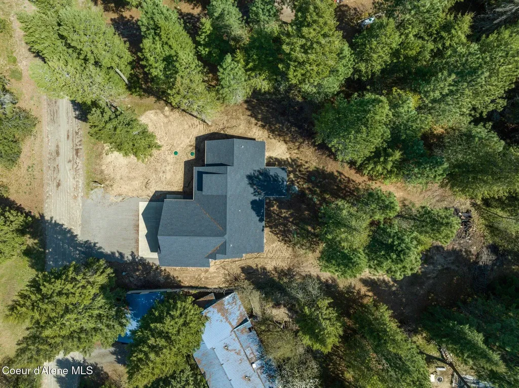 501 Swan Shores Drive Sagle ID 83860