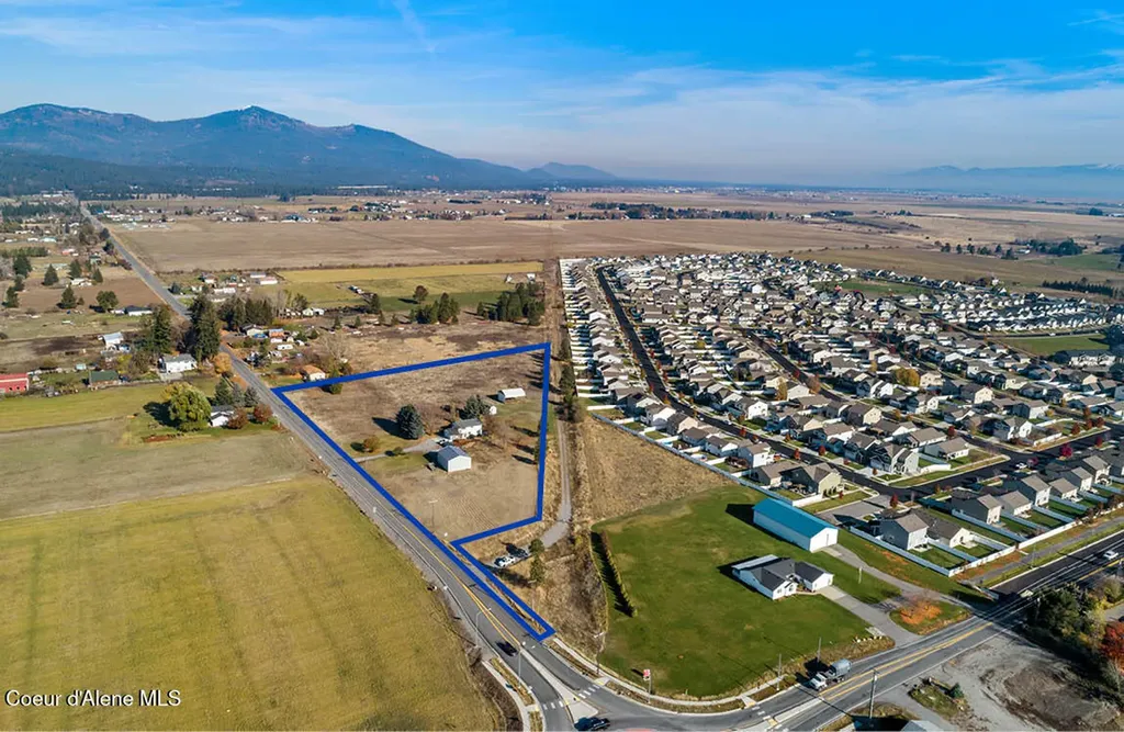 8236 N Chase Road Post Falls ID 83854