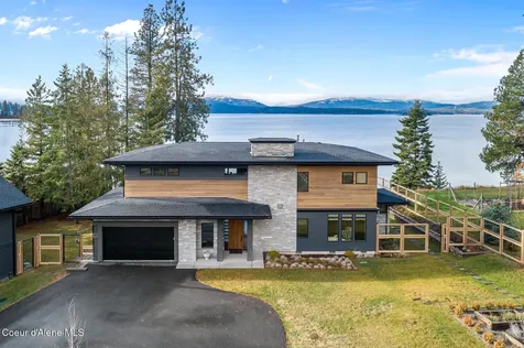 1675 Peninsula Road Hope ID 83836