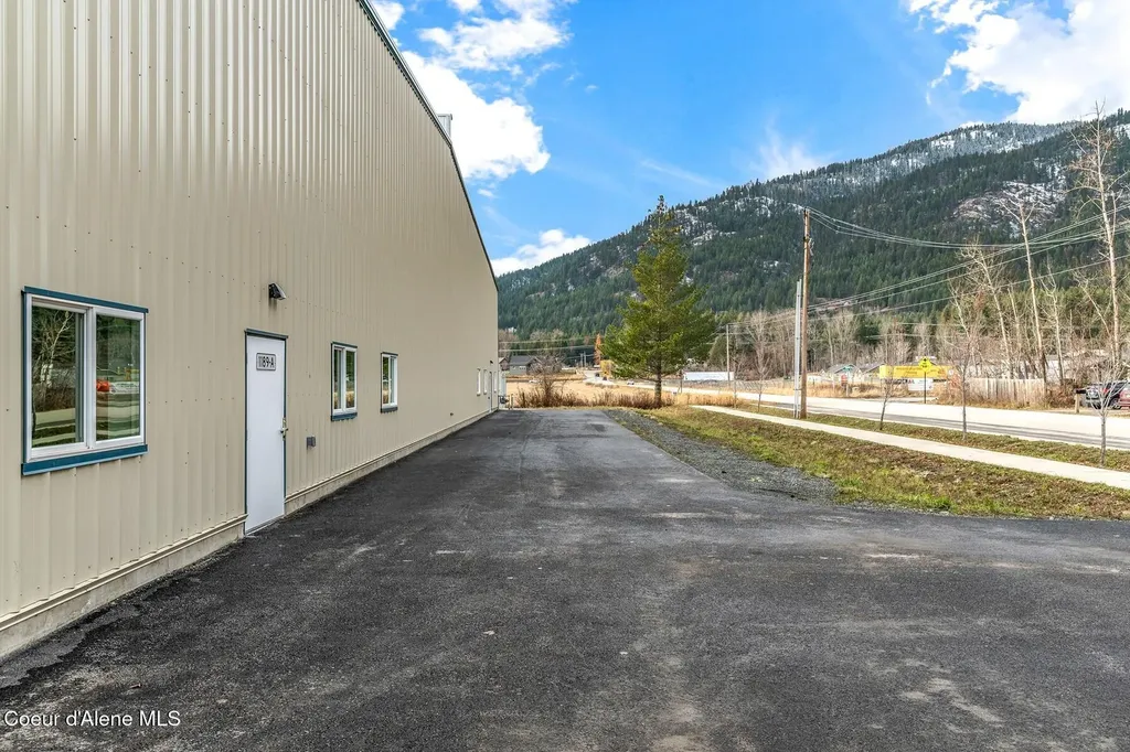 1189 Woodland Drive Sandpoint ID 83864