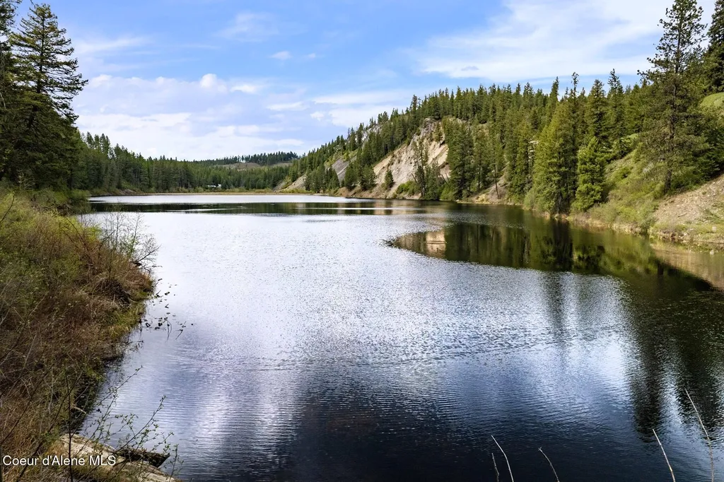 1438 Granite Loop Athol ID 83801