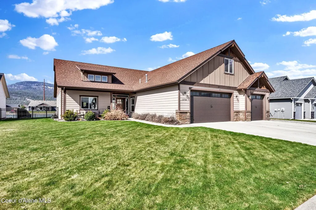 13725 N Treasure Island Court Rathdrum ID 83858
