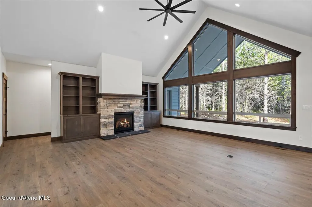 1568 E Smidgeon Drive Rathdrum ID 83858