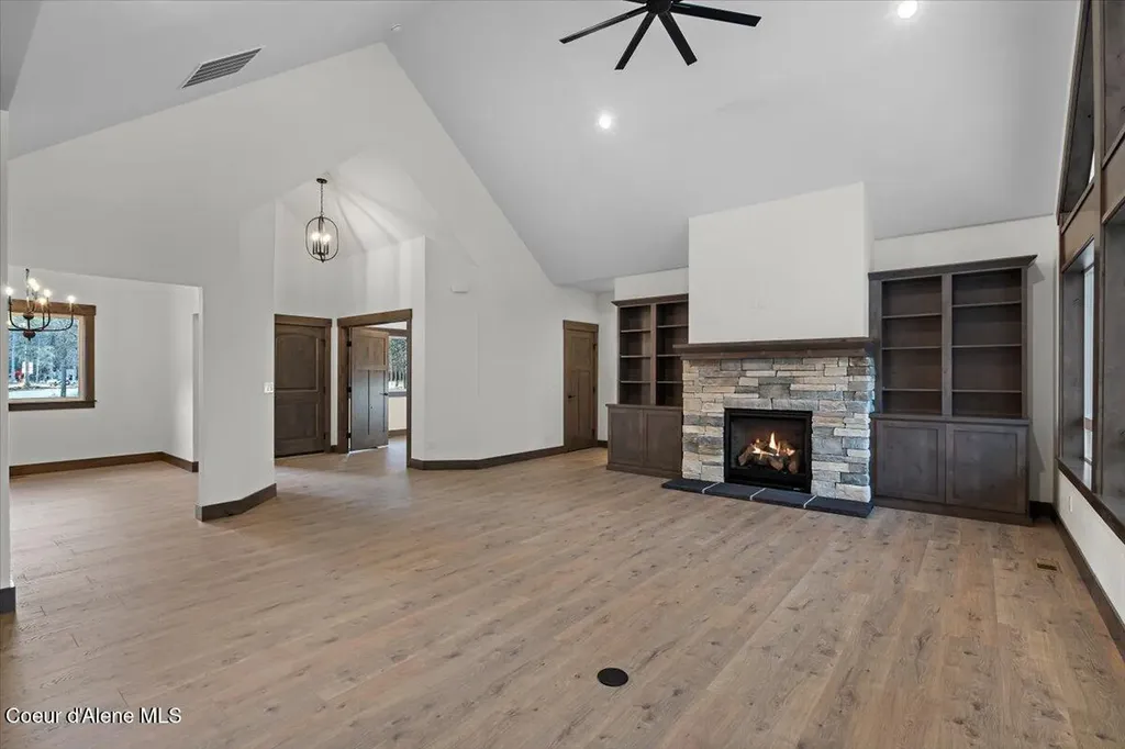 1568 E Smidgeon Drive Rathdrum ID 83858