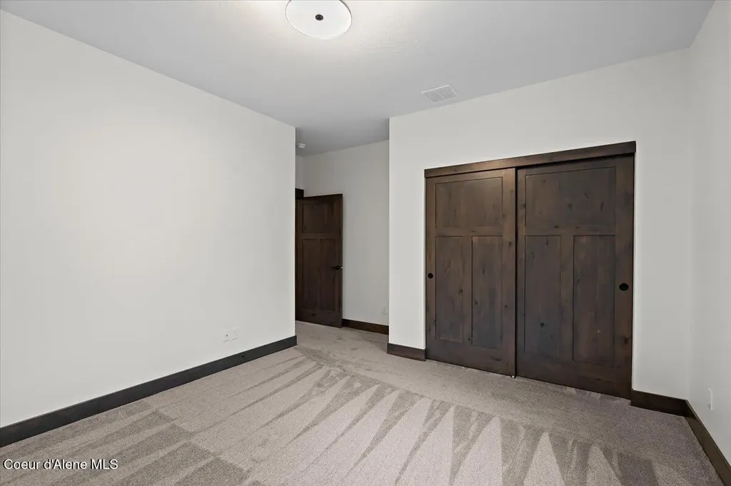 1568 E Smidgeon Drive Rathdrum ID 83858