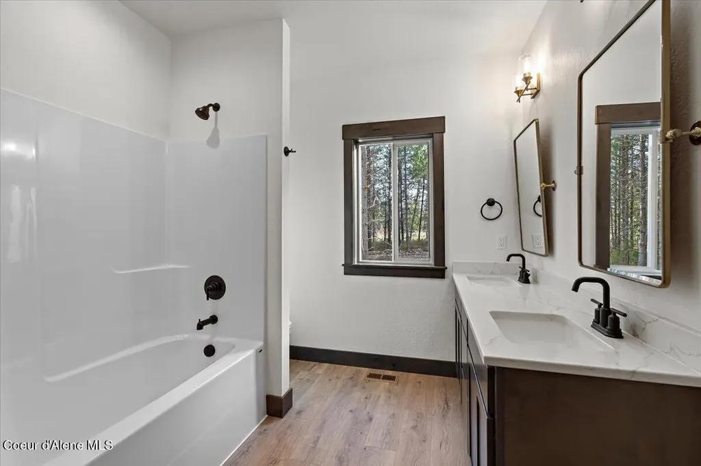 1568 E Smidgeon Drive Rathdrum ID 83858