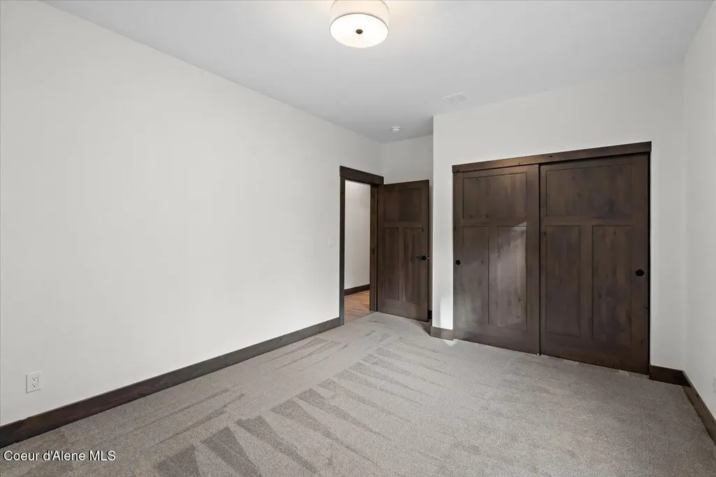 1568 E Smidgeon Drive Rathdrum ID 83858