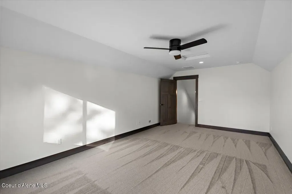 1568 E Smidgeon Drive Rathdrum ID 83858
