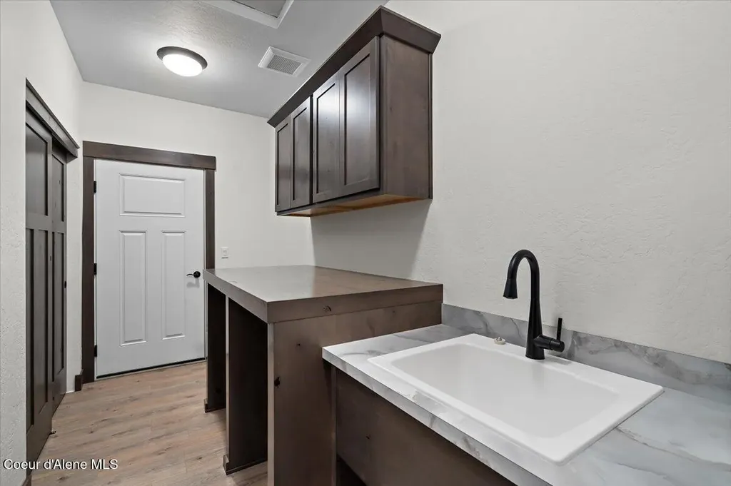 1568 E Smidgeon Drive Rathdrum ID 83858