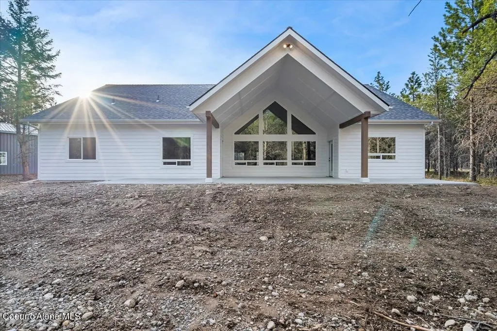 1568 E Smidgeon Drive Rathdrum ID 83858