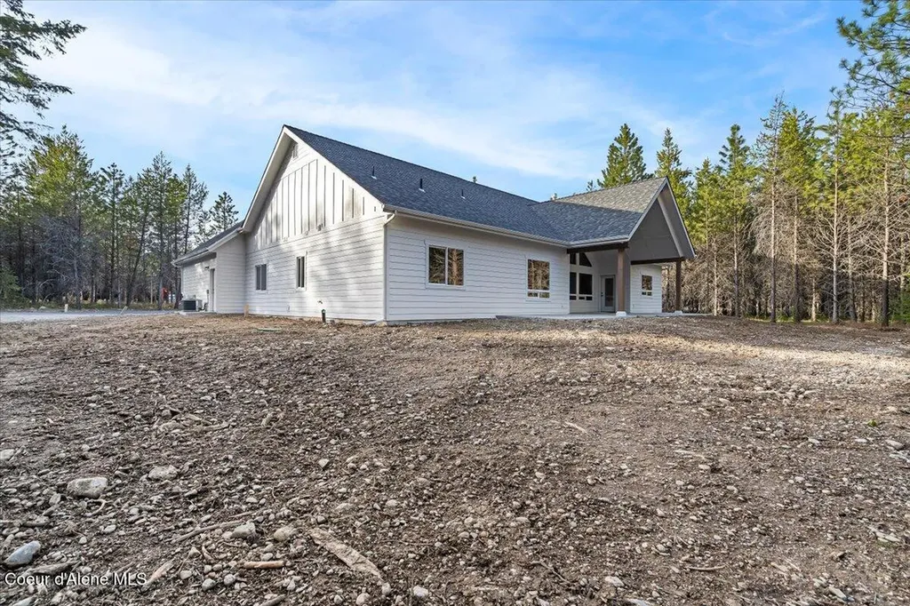 1568 E Smidgeon Drive Rathdrum ID 83858