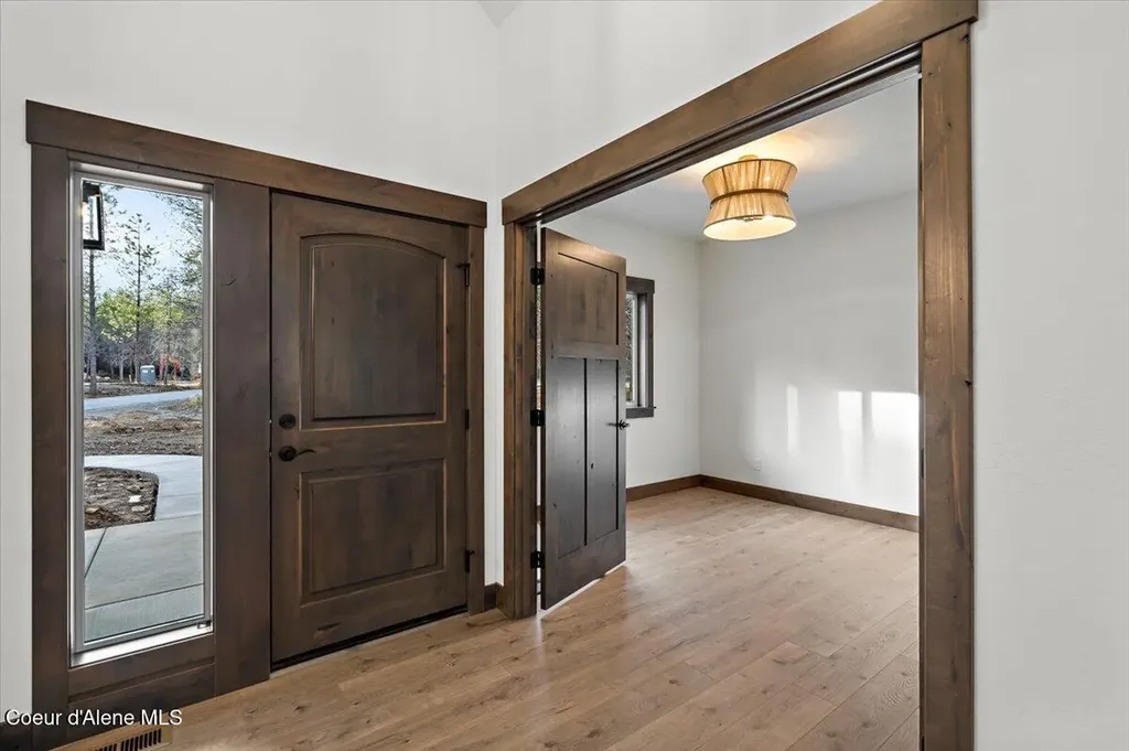 1568 E Smidgeon Drive Rathdrum ID 83858
