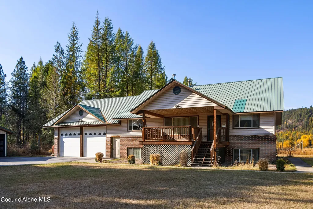 598 Gold Road Naples ID 83847