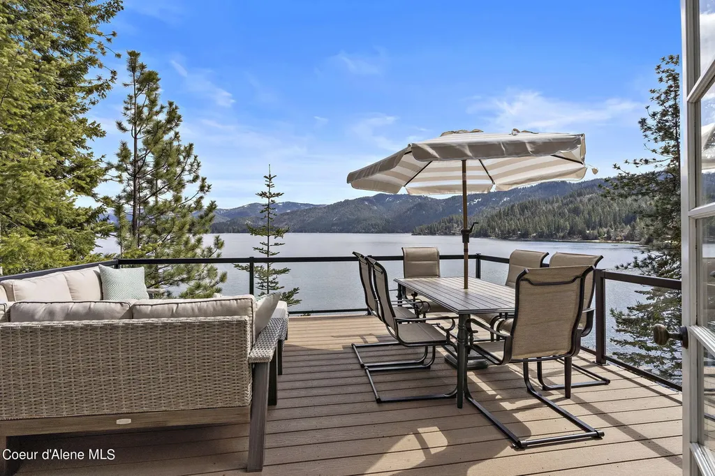 5527 E Hayden Lake Road Hayden ID 83835