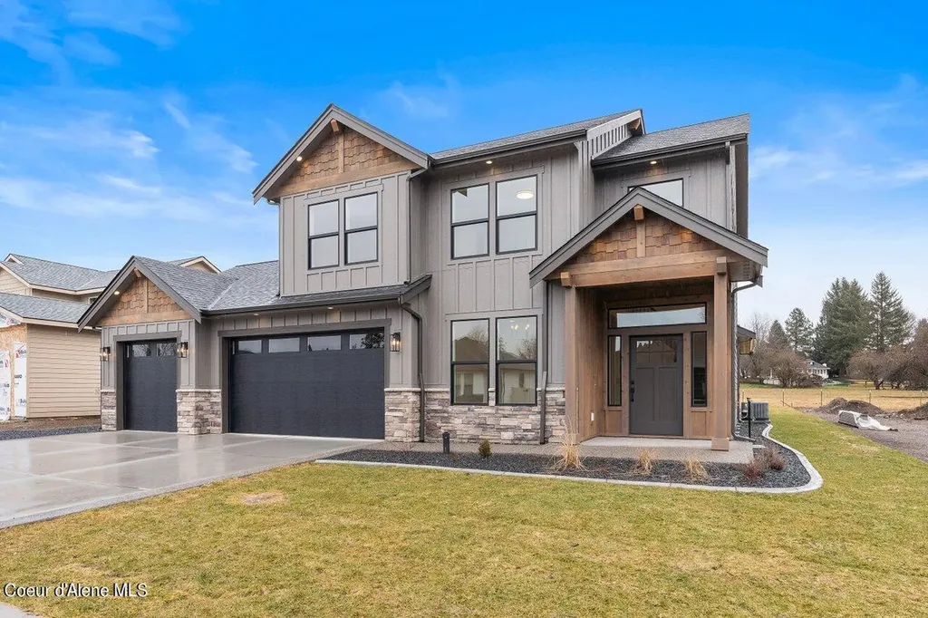 1409 E Ezra Avenue Hayden ID 83835