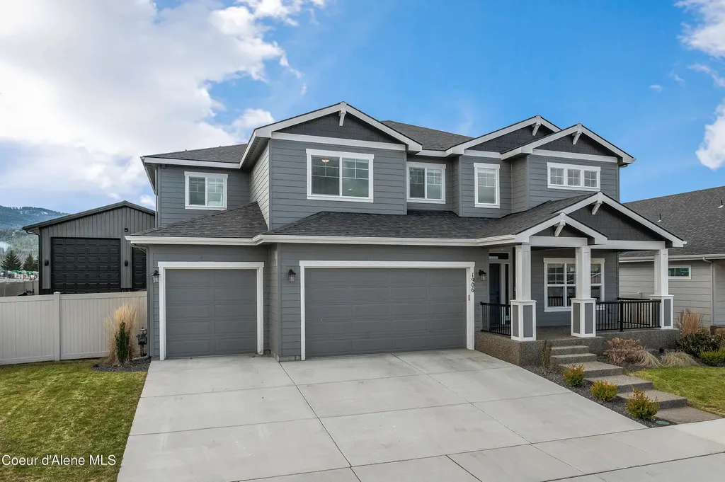 1906 W Okanogan Avenue Post Falls ID 83854