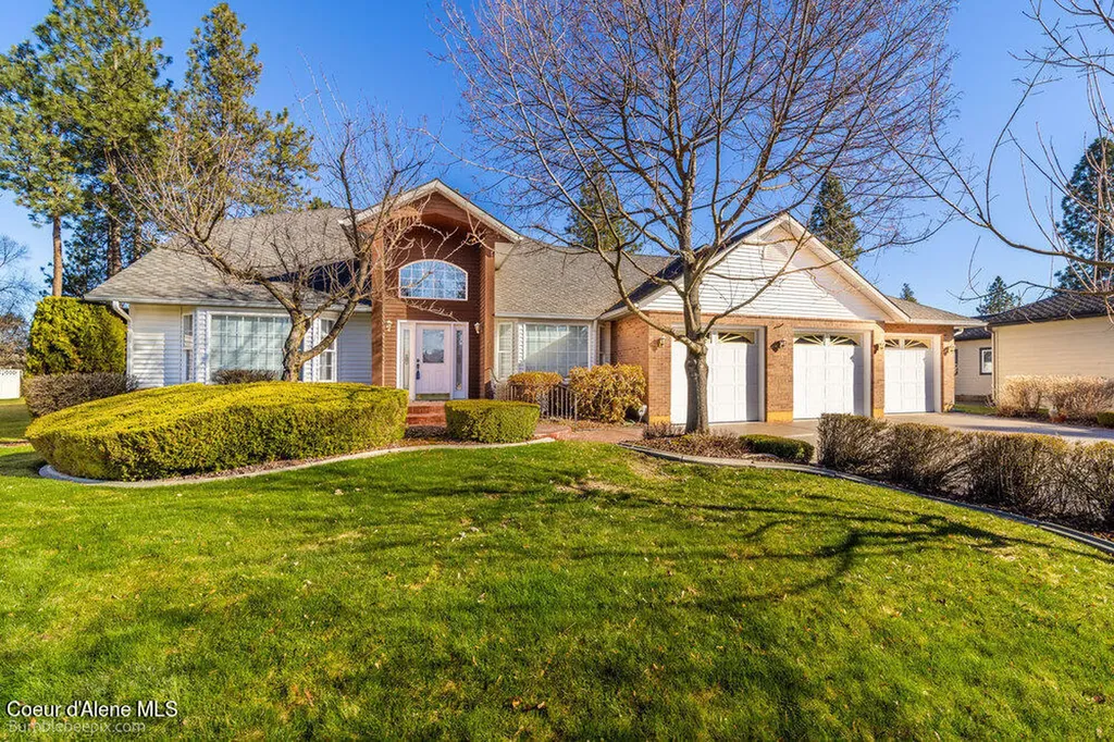 715 N Dundee Drive Post Falls ID 83854