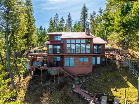 19361 S Highway 97 Harrison ID 83833