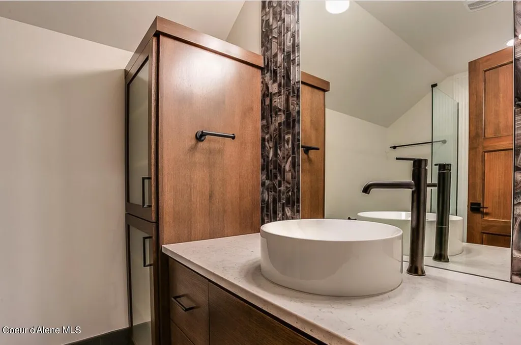 L6B10 N Walden Loop Rathdrum ID 83858