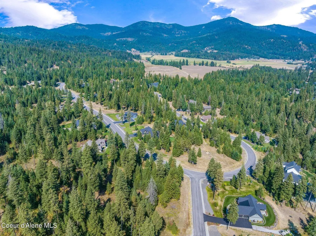 L6B10 N Walden Loop Rathdrum ID 83858