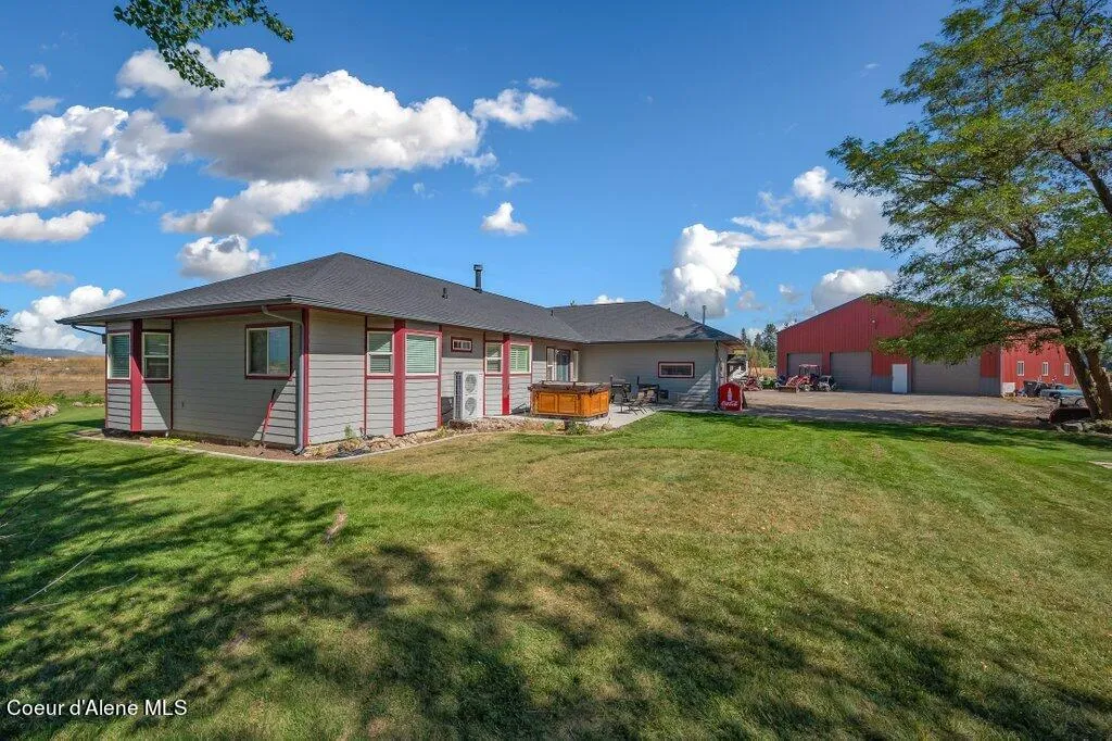 2082 W King Avenue Rathdrum ID 83858