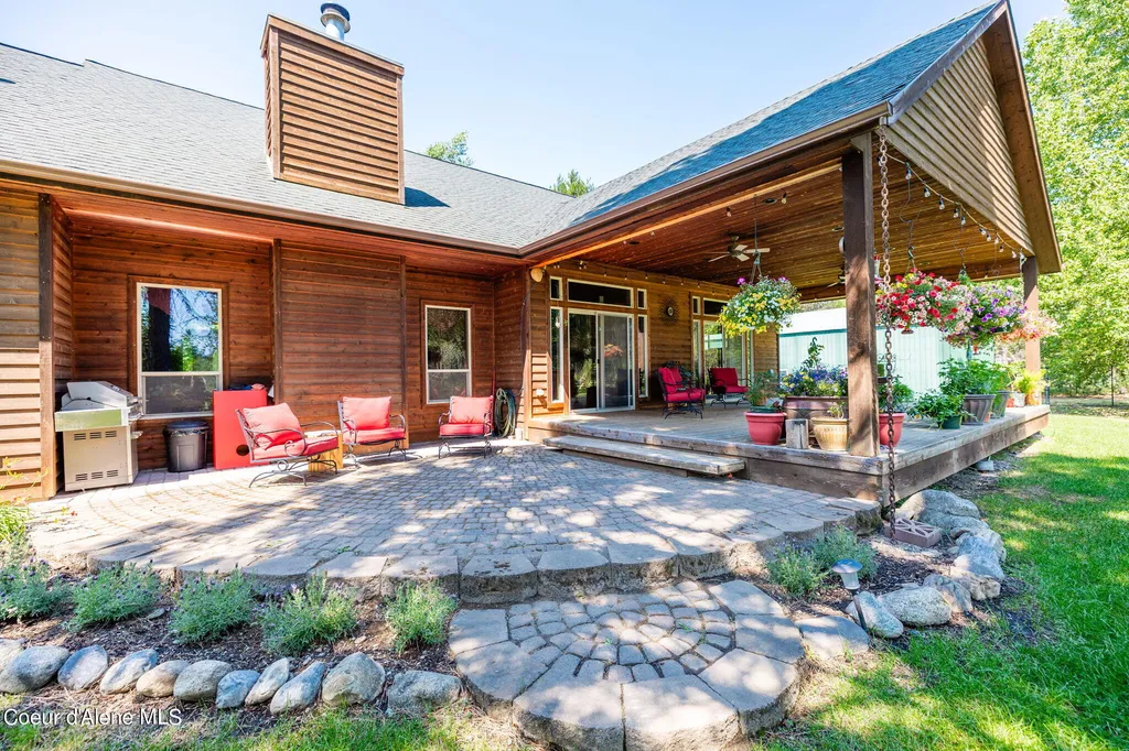 18310 N Circle S Trail Rathdrum ID 83858