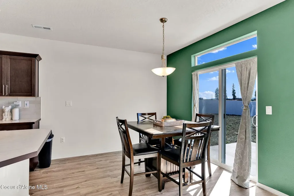 16167 N Hadley Loop Rathdrum ID 83858