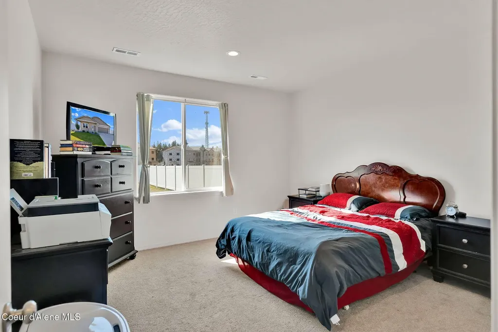16167 N Hadley Loop Rathdrum ID 83858