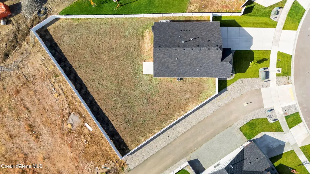 16167 N Hadley Loop Rathdrum ID 83858