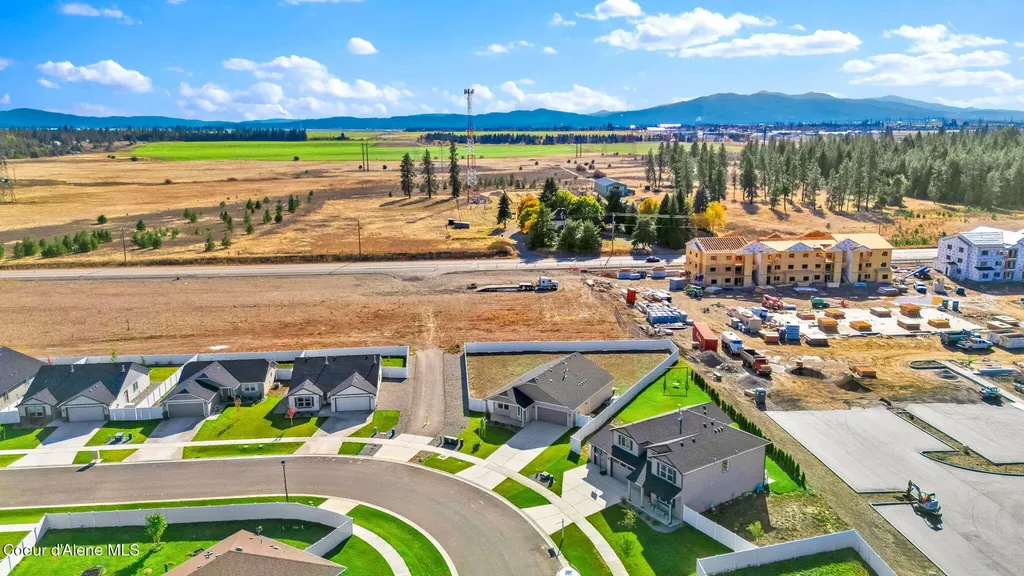16167 N Hadley Loop Rathdrum ID 83858