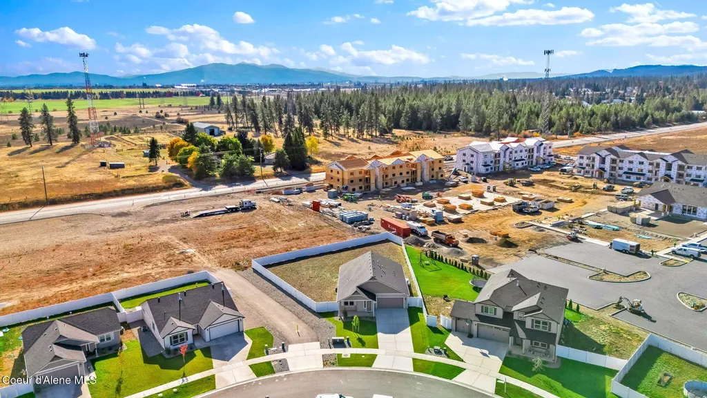 16167 N Hadley Loop Rathdrum ID 83858