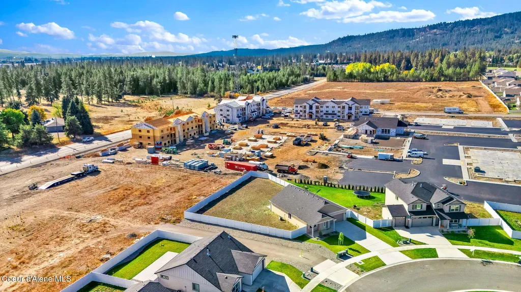 16167 N Hadley Loop Rathdrum ID 83858
