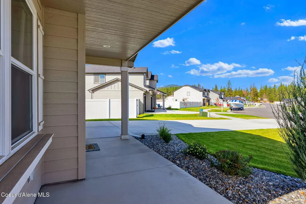 16167 N Hadley Loop Rathdrum ID 83858