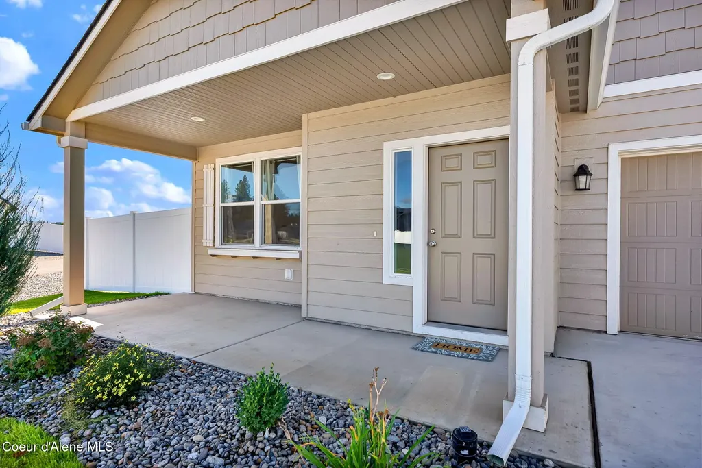 16167 N Hadley Loop Rathdrum ID 83858