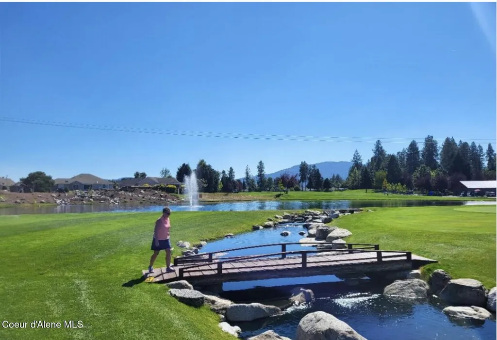 3679 N Blaze Lp Post Falls ID 83854