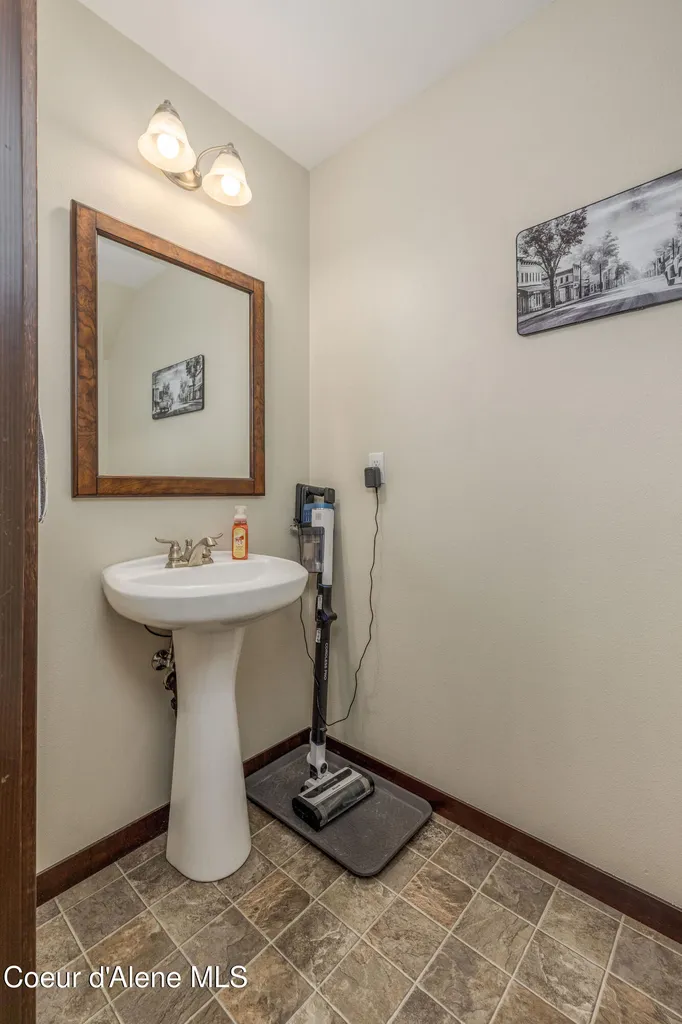 30259 N Sienna Loop Athol ID 83801