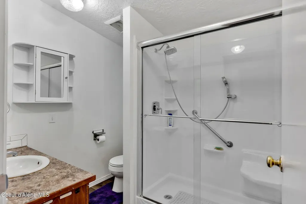 74 E Walrose Loop Hayden ID 83835