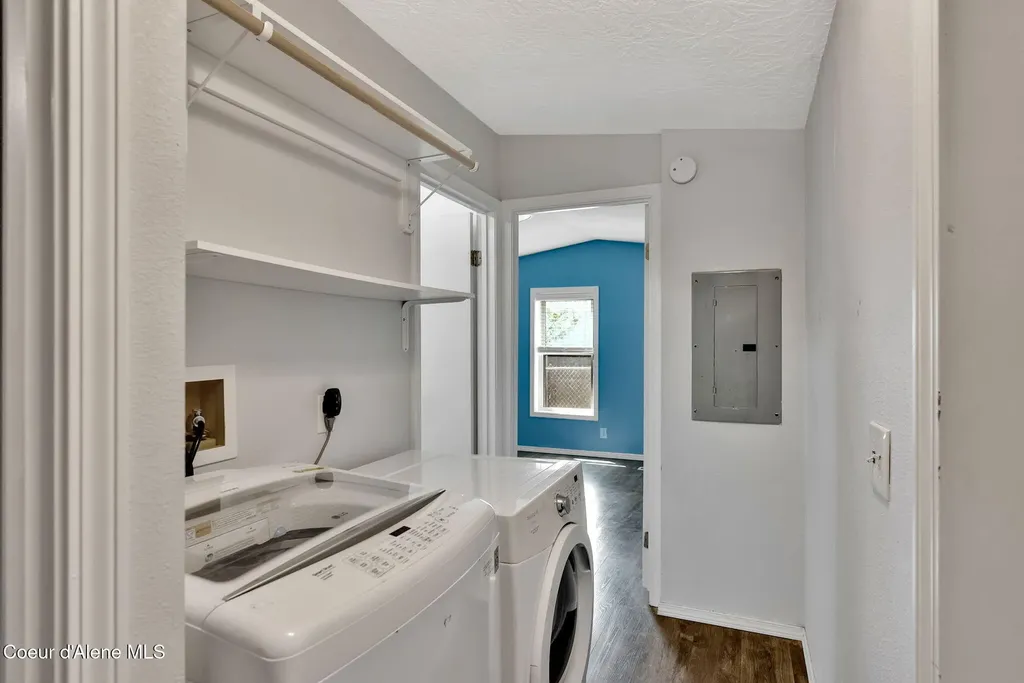 74 E Walrose Loop Hayden ID 83835