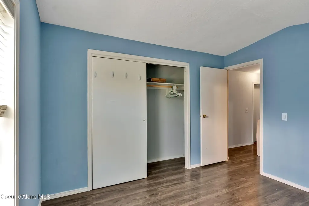 74 E Walrose Loop Hayden ID 83835
