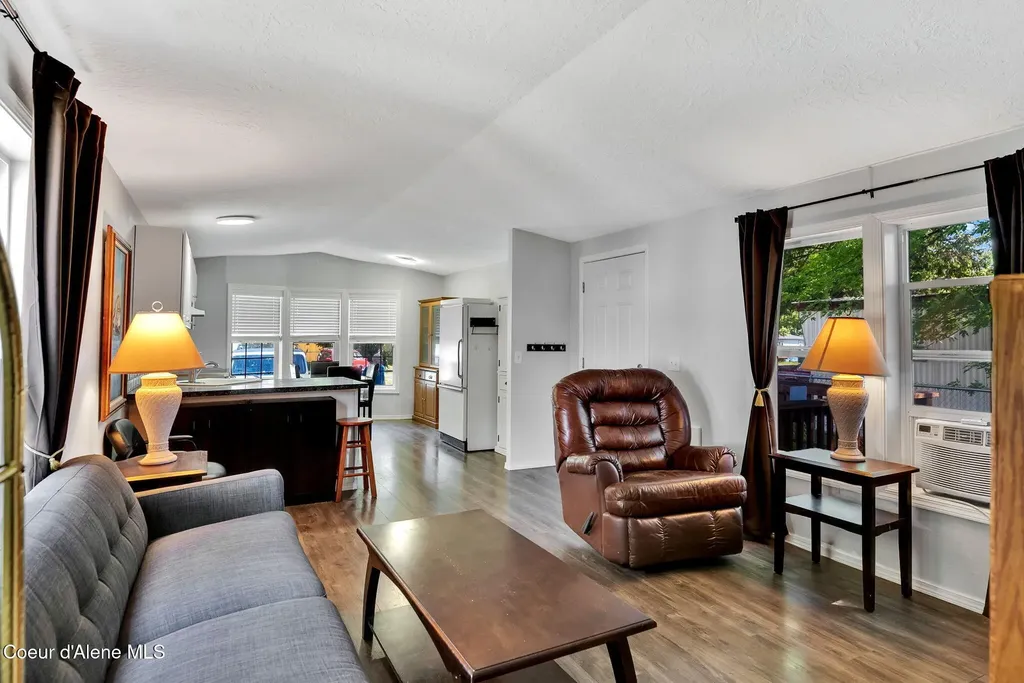 74 E Walrose Loop Hayden ID 83835
