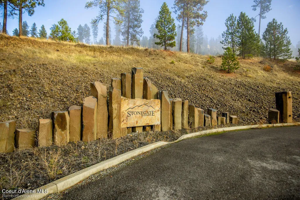 Nna Ledgestone Road Harrison ID 83833